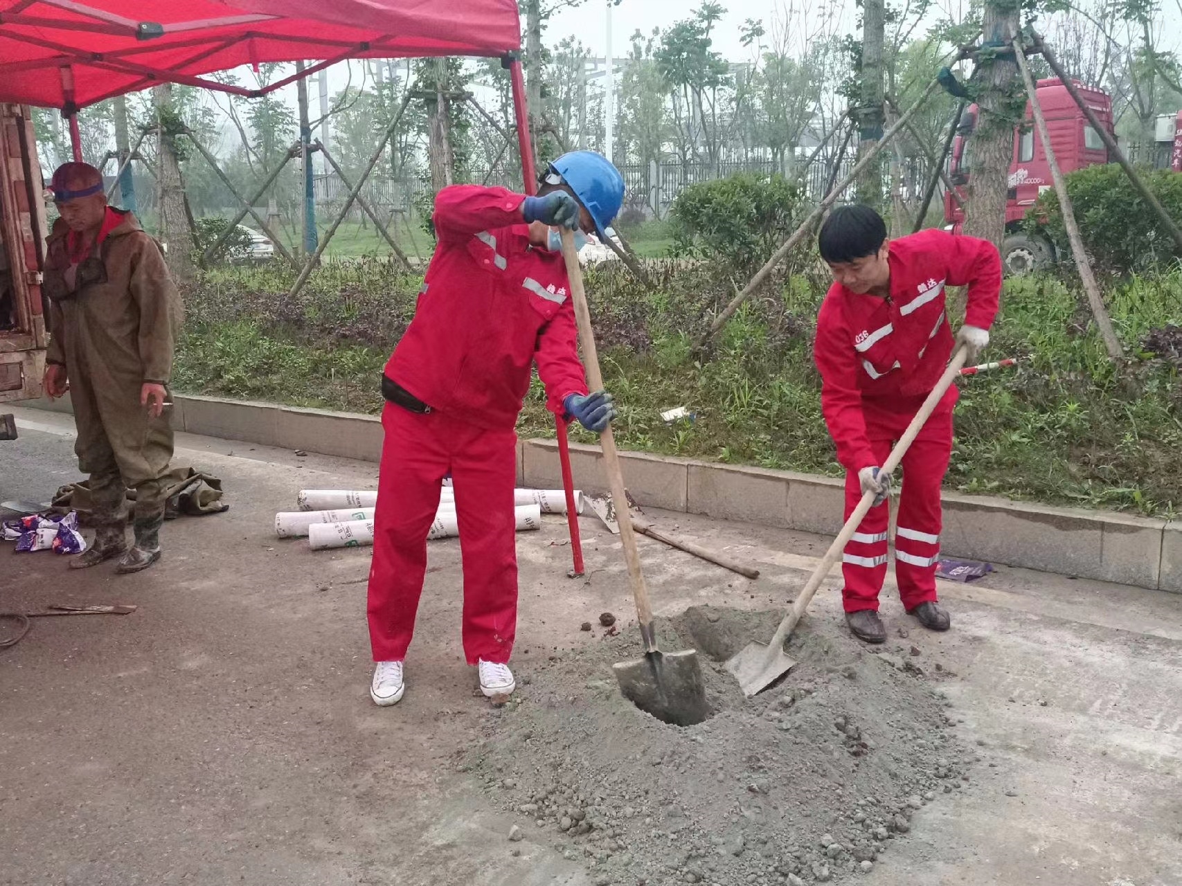 唐县管道疏通哪家好】及时进行市政管道清淤